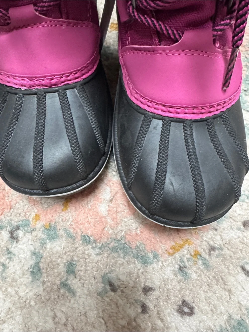 Cat & Jack Magenta and Black Kids Waterproof Snow Boots Size 1